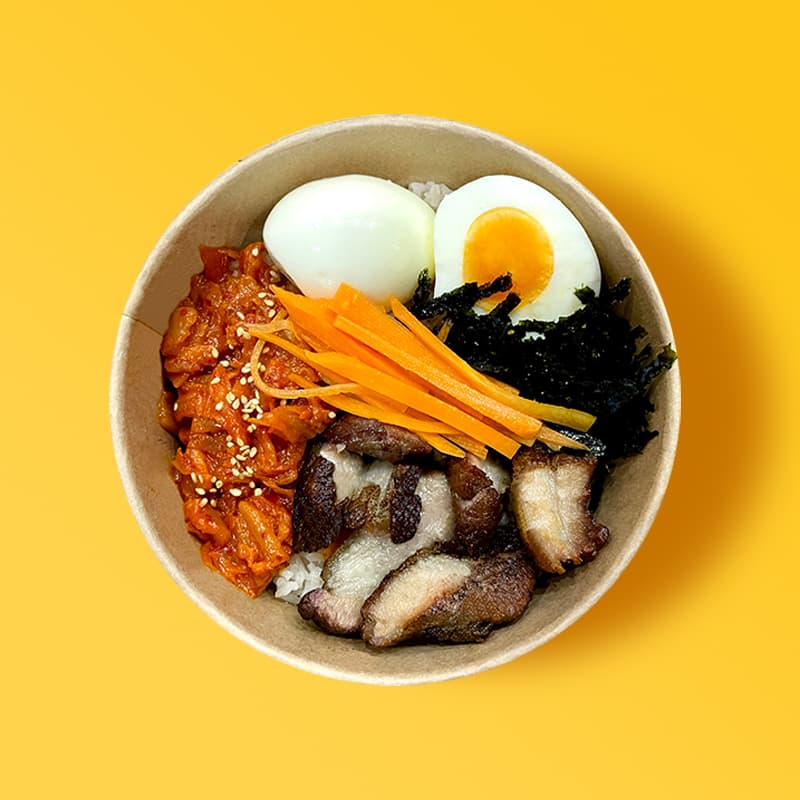 Cơm Trộn Bbq Cupbop - Cơm Trộn Với Thịt Heo/Kimchi/Cà Rốt/Rong Biển & Trứng
